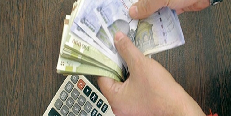 با مصوبه تلفیق حداقل حقوق کارکنان در سال آینده دو میلیون ۸۰۰ هزار تومان می‌شود