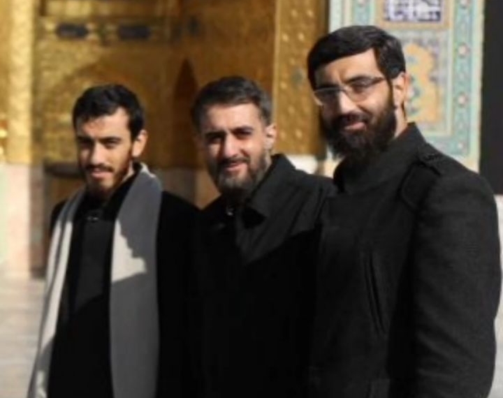 .
محضر برادر عزیزم آقا مهدی رسولی و آقا محمد حسن پویانفر عزیز در حرم مطهر امام رضا (ع) مشه…