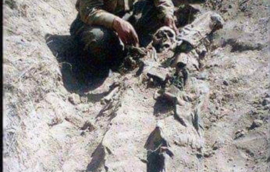 & عکسی که می بینید ، در اردیبهشت ماه سال ۱۳۷۳ ، توسط «احسان رجبی» به ثبت رسیده است. محل عک…