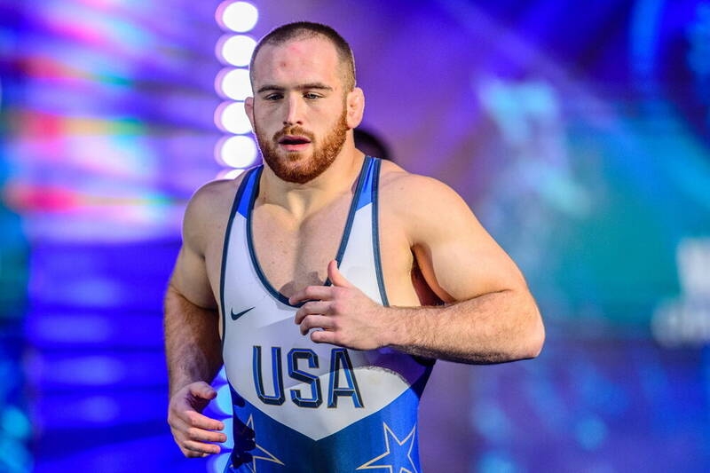 آسیب دیدگی قهرمان نامدار کشتی آمریکا