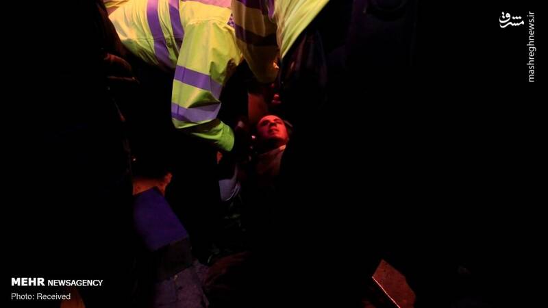 عکس/ درگیری‌ معترضان به قرنطینه با پلیس انگلیس