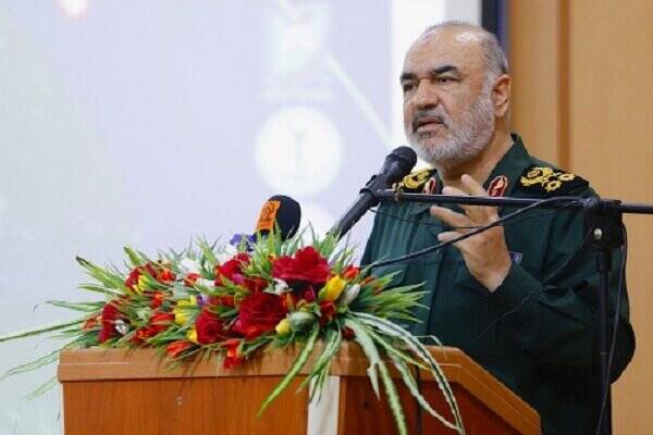 گزینه نظامی علیه ایران از دستور کار دشمن خارج شده است/ دشمن از ضربه به فیزیک نظام جمهوری اسلامی ناامید شده است