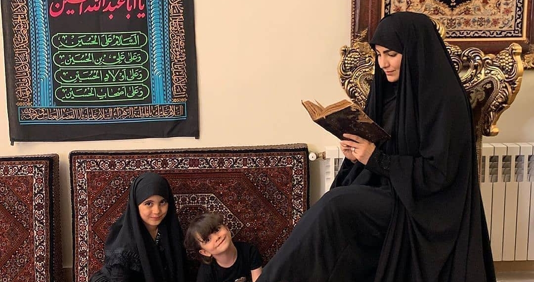 ‏‮ ‬‏‪کودکت اگربا صداقت زندگی 
کند، می آموزد حقیقت چیست
کودکت اگر با انصاف زندگی کند، 
عدا…