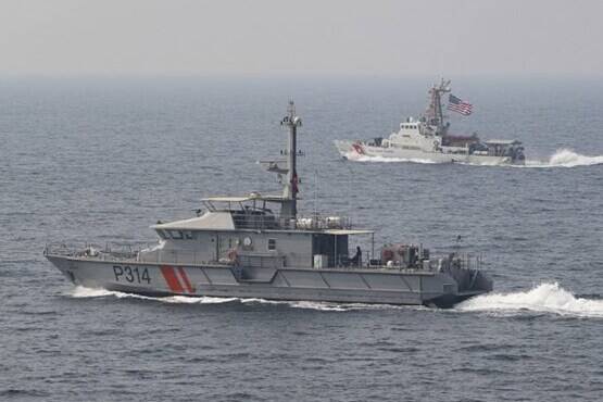 برگزاری رزمایش دریایی کویت و آمریکا در خلیج فارس