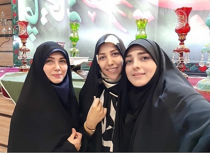 بســـــــــــم رب العشق
یکی از فانتزیام اینه که بشینم 4 ، 5 ساعت یک ریییییییییییییییییز…