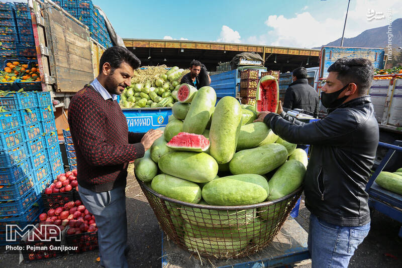 عکس/ بازار میوه شب یلدا اصفهان