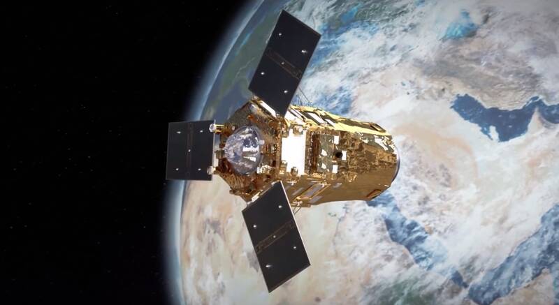 ماهواره جاسوسی امارت به فضا رفت+عکس
