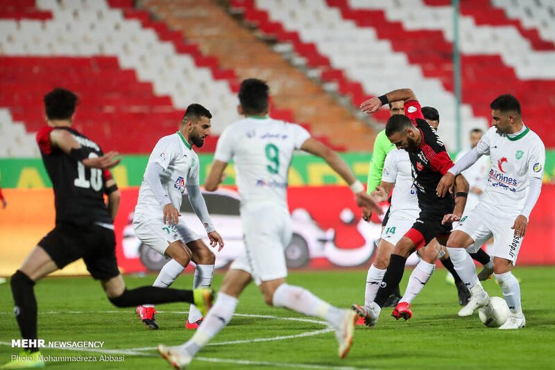 پرسپولیس با دو گلِ مردود پیروز شد