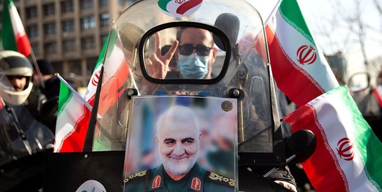 رستاخیز متفاوت ملت ایران در فجر ۴۲/ از نمایش موشک‌ها تا جای خالی که هرگز پُر نمی‌شود