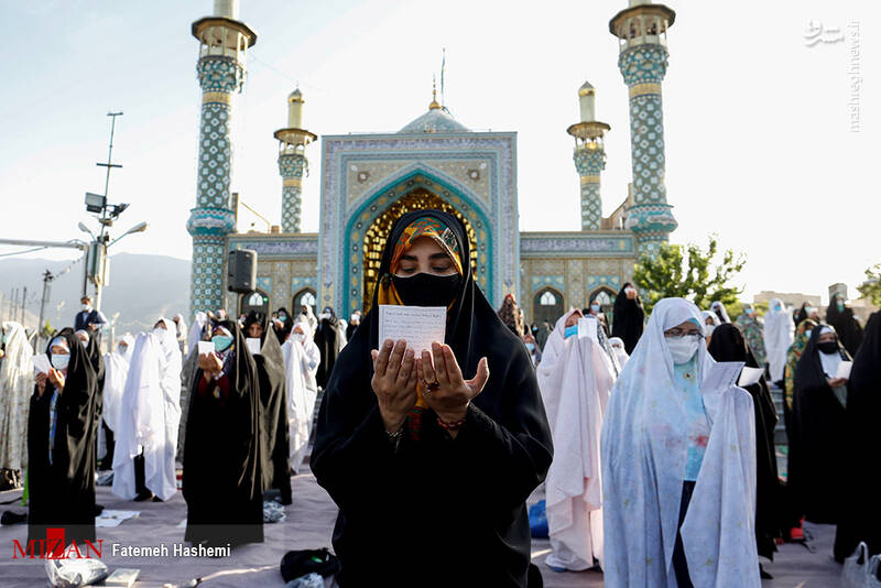 عکس/ اقامه نماز عید سعید فطر در فضای باز