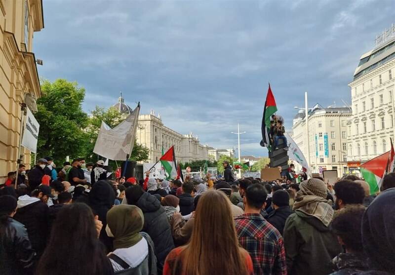 تظاهرات گسترده علیه جنایات رژیم صهیونیستی در پایتخت اتریش+عکس
