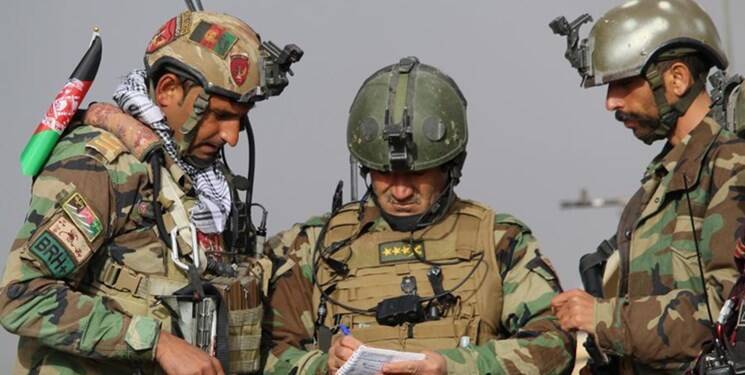 چرا ارتش آموزش‌دیده افغانستان در برابر طالبان شکست می‌خورد؟