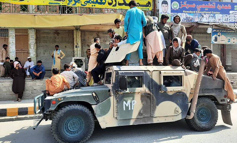 روایت رویترز از غنیمت‌های آمریکایی طالبان