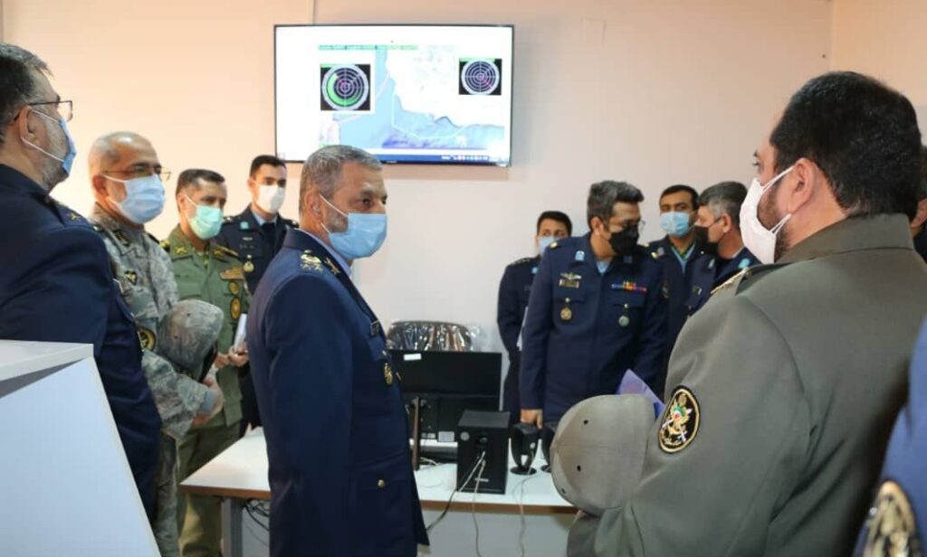 بازدید فرمانده کل ارتش از فرماندهی آموزش‌های هوایی شهید خضرایی