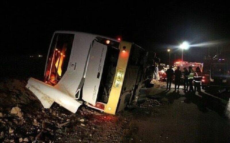 واژگونی مرگبار اتوبوس در سرخه