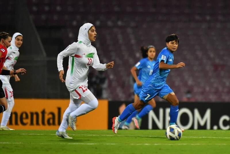 دستور وزیر بهداشت برای ارائه خدمات درمانی به ستاره فوتبال زنان