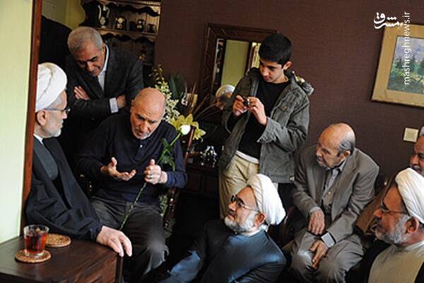 چپ ستادی اصلاحات سخت را کلید زد/ عکس یادگاری چریک پیر با کشمیری در تهران!