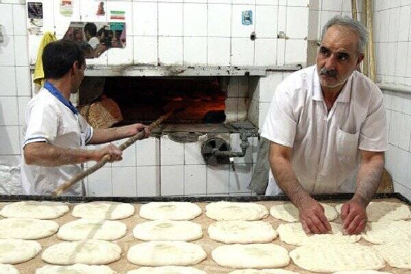 نان سهمیه‌ای نمی‌شود/ آرد نان یارانه می‌گیرد