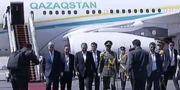 رئیس‌جمهور قزاقستان وارد تهران شد