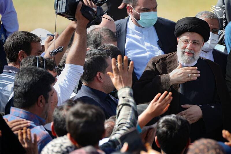 عکس/ حضور رئیس‌جمهور در حاشیه زاینده رود