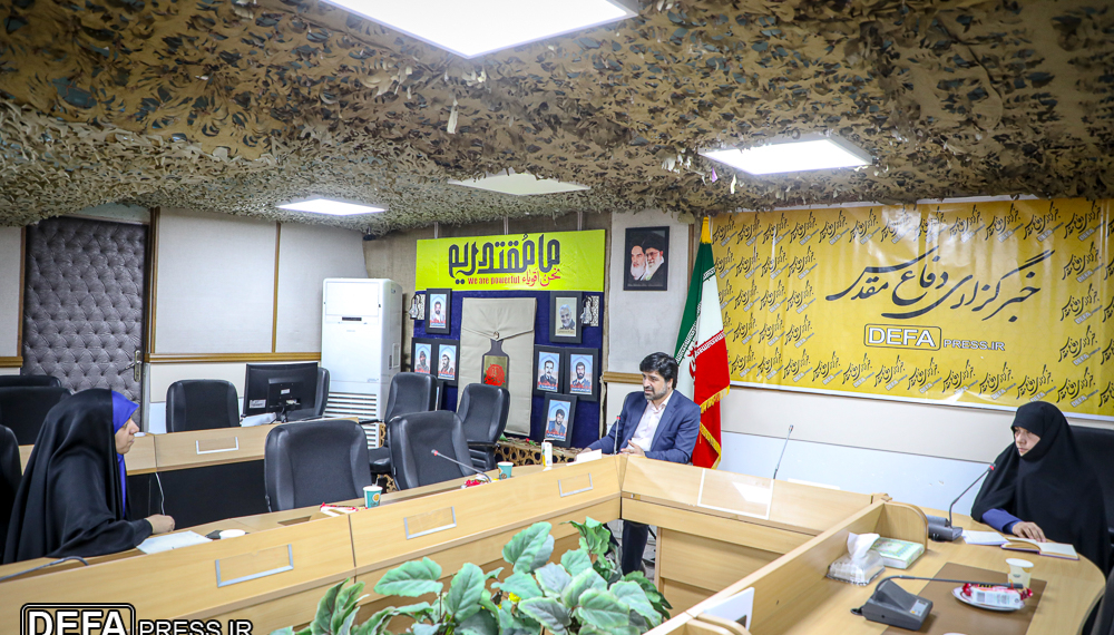 نویسنده‌های امروز درگیر فروش شده‌اند/ نظارتی از سوی ناشران به محتوای کتاب‌ها نیست