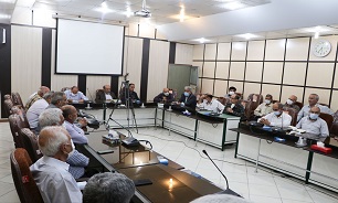 دیدار جمعی از آزادگان فارس با مدیرکل بنیاد شهید استان