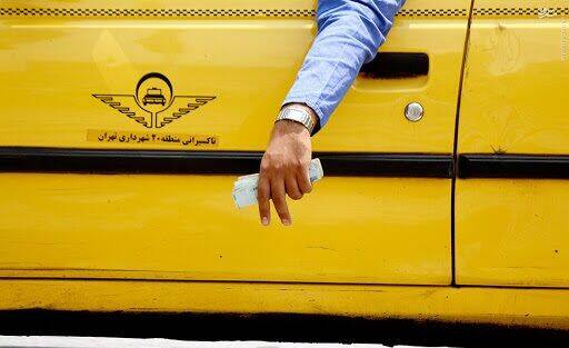 راننده تاکسی کیف ۵ میلیاردی را به صاحبش رساند