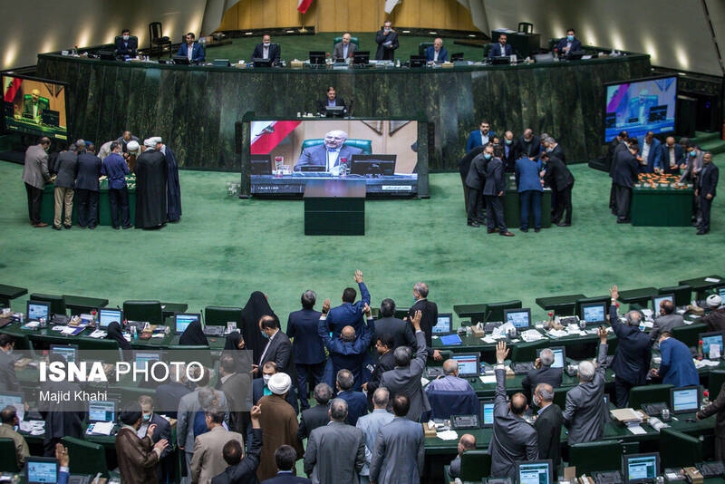 ماجرای ادعای فشار چند نماینده به وزیر صمت/ نامه نمایندگان به قالیباف به کجا رسید؟