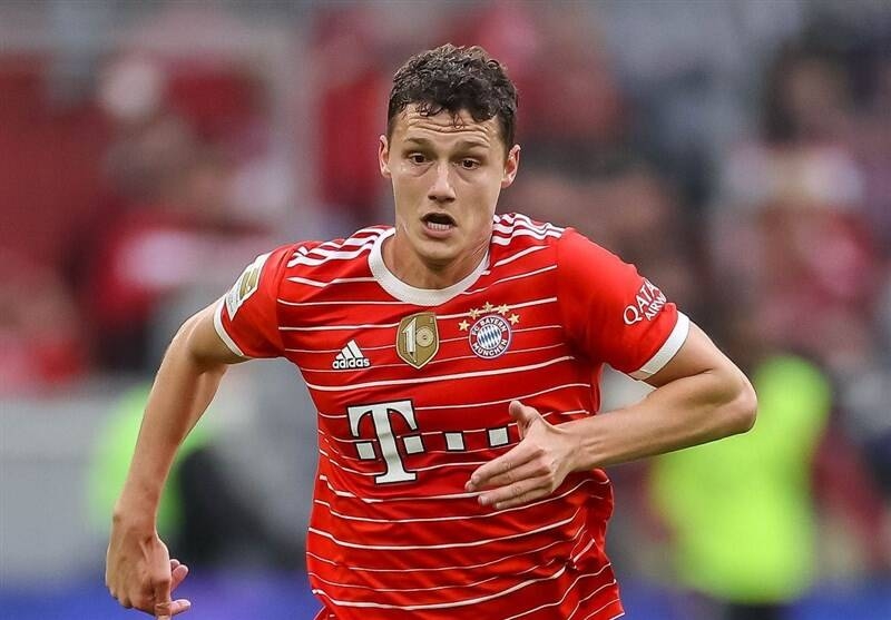 مدافع بایرن در رادار شیاطین‌سرخ