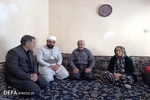 تصاویر/ دیدار مسئولان با خانواده شهدا در حسین‌آباد