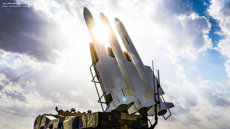 رونمایی از موشک‌های جدید پدافند هوایی سپاه
