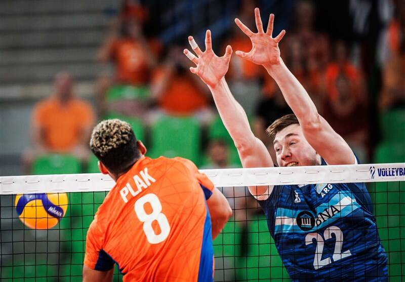 شکست سنگین والیبال هلند مقابل اوکراین