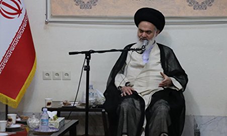 روحانیت با تشخیص ضرورت‌ها، جلودار دفاع از اسلام و انقلاب است + تصاویر