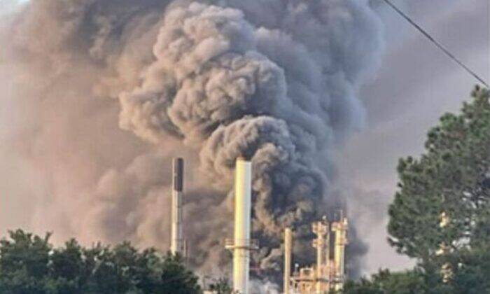 حریق و انفجار در کارخانه مواد شیمیایی در جورجیای آمریکا 