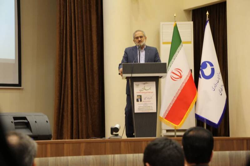 حسینی: هیچ کشوری در دنیا برای تغییر نظام خود رفراندوم برگزار نمی‌کند