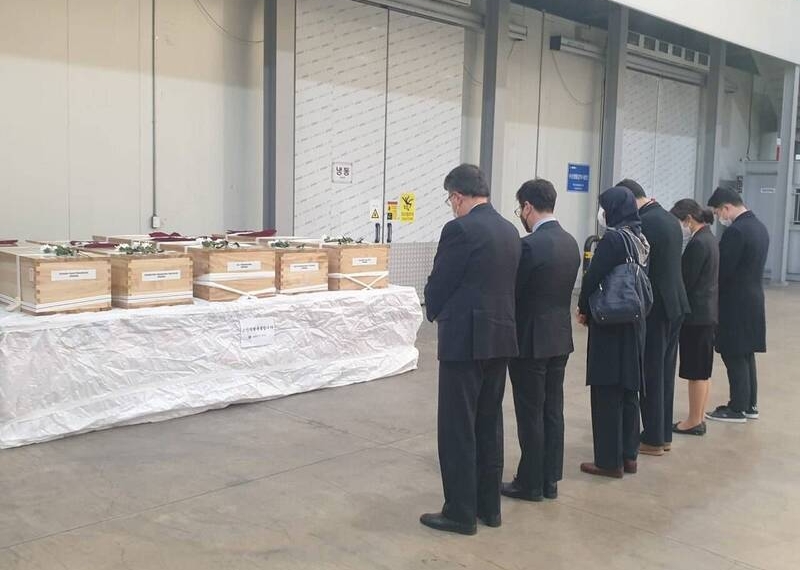 پیکرهای ۵ ایرانی جان‌باخته در حادثه سئول به تهران بازگشت