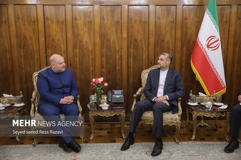 عکس/ دیدار وزیر امور خارجه با معاون وزیر خارجه ونزوئلا