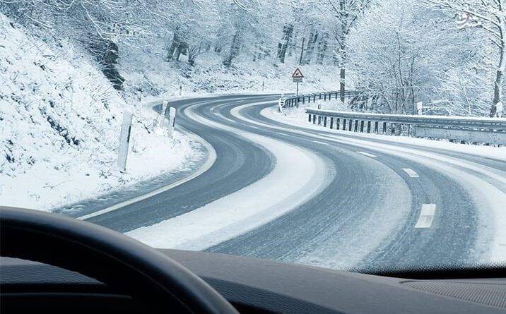 اینفوگرافیک/ هنگام سر خوردن خودرو روی برف چه کنیم؟