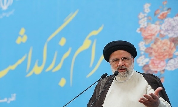 رئیس جمهور: بیمه فعالان صنایع دستی با ۱۰ هزار نفر آغاز می‌شود