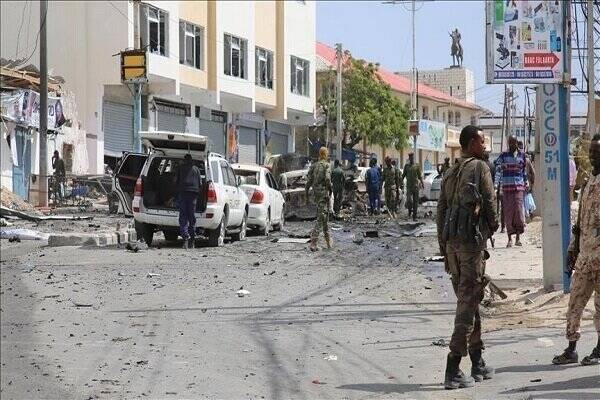 حمله هوایی به خودرو حامل عناصر الشباب/ ۲۰ تروریست کشته شدند