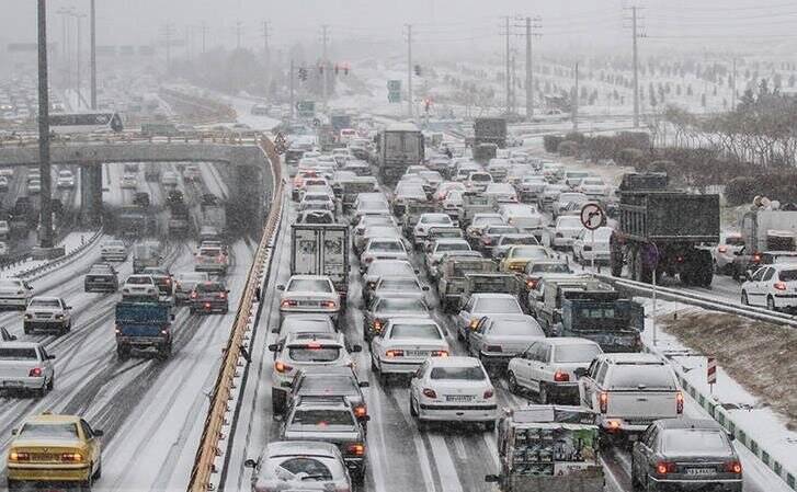 ترافیک سنگین در ۳ بزرگراه تهران/ از سفرهای غیرضروری خودداری کنید