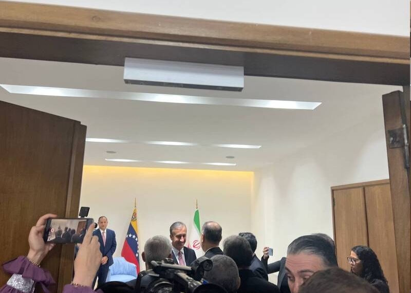 دیدار امیرعبداللهیان با وزیر نفت ونزوئلا