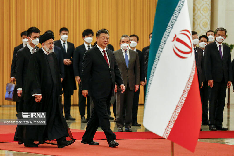 روزنامه‌ها درباره توافق ایران و چین چه نوشتند؟