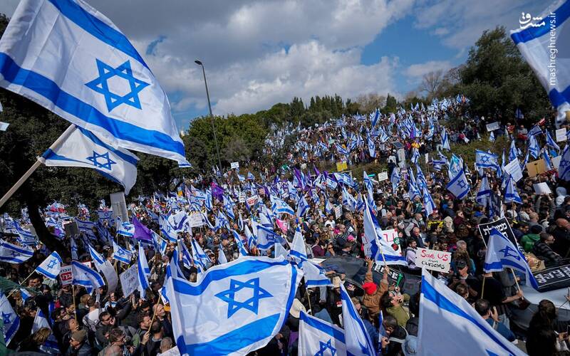 عکس/ اعتراضات گسترده علیه نتانیاهو مقابل کنست