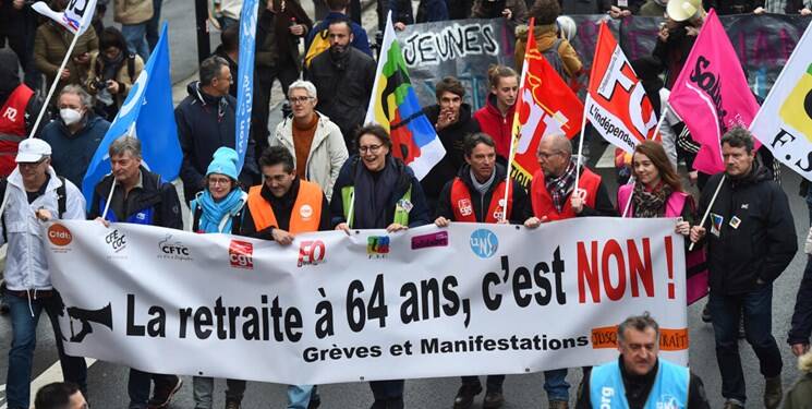 تظاهرات گسترده در شهرهای فرانسه در اعتراض به طرح جنجالی ماکرون+فیلم