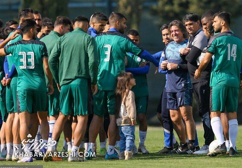 سورپرایز دسته‌جمعی برای گلادیلاتور استقلال+ عکس