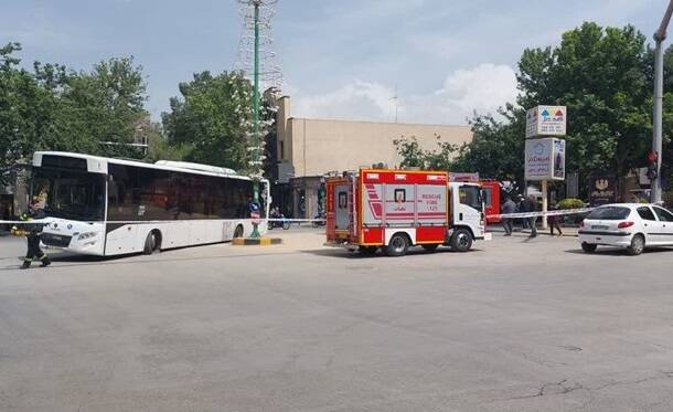 تکرار حادثه ریزش خیابان در اصفهان بر اثر نشت لوله آب +عکس و فیلم
