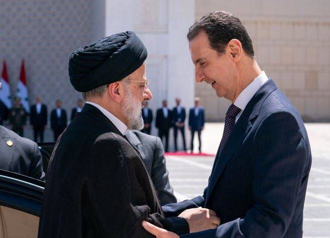 فیلم/ استقبال رسمی بشار اسد از رئیسی در "قصرالشعب"