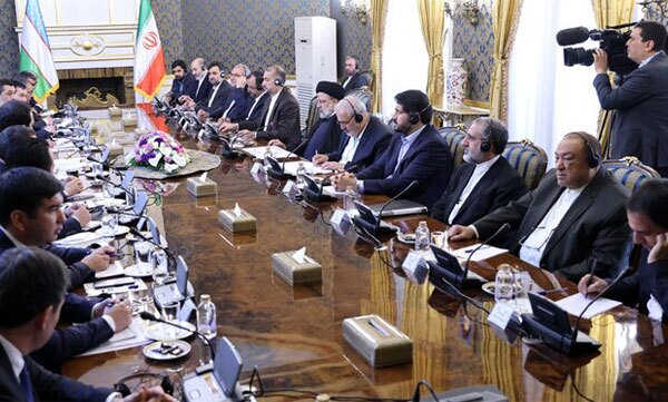 ایران مانعی پیش‌ روی مسیر گسترش روابط با کشورهای همسایه نمی‌بیند