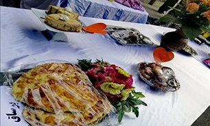 جشنواره کیک و شیرینی رضوی در اشتهارد برگزار شد